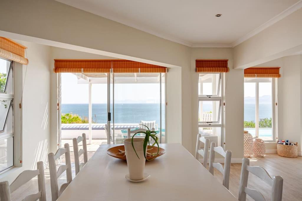 La Petite Baleine Oceanfront Luxury Villa Де Келдерс Екстер'єр фото
