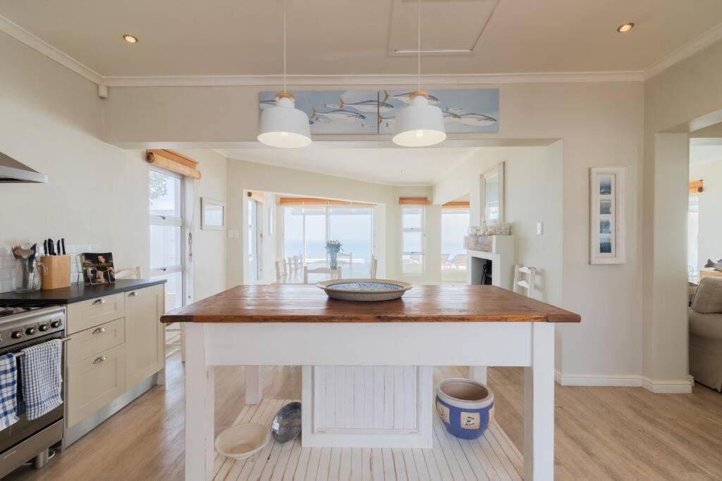 La Petite Baleine Oceanfront Luxury Villa Де Келдерс Екстер'єр фото