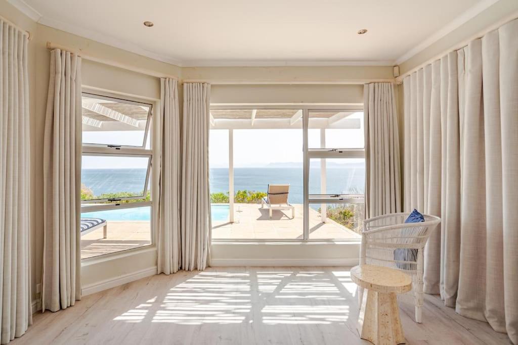 La Petite Baleine Oceanfront Luxury Villa Де Келдерс Екстер'єр фото