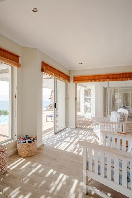 La Petite Baleine Oceanfront Luxury Villa Де Келдерс Екстер'єр фото