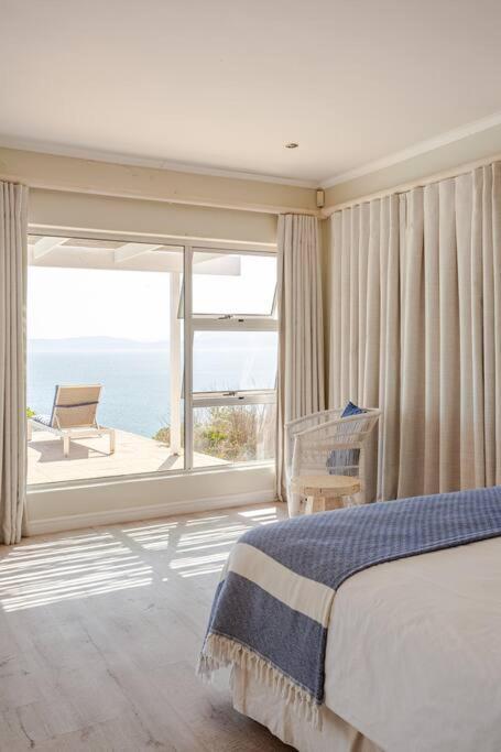 La Petite Baleine Oceanfront Luxury Villa Де Келдерс Екстер'єр фото