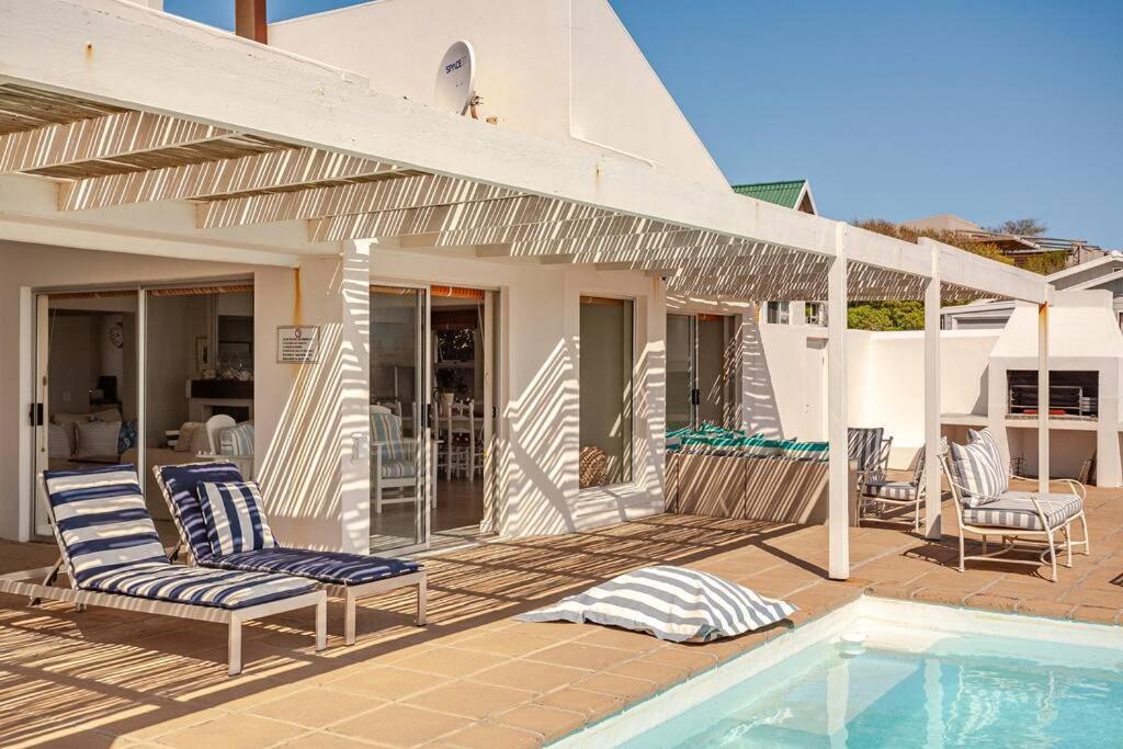 La Petite Baleine Oceanfront Luxury Villa Де Келдерс Екстер'єр фото