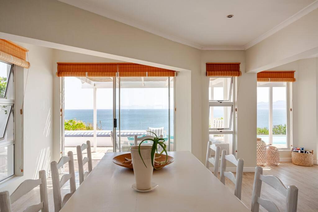 La Petite Baleine Oceanfront Luxury Villa Де Келдерс Екстер'єр фото