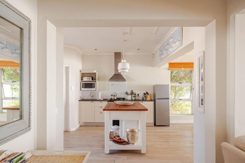 La Petite Baleine Oceanfront Luxury Villa Де Келдерс Екстер'єр фото
