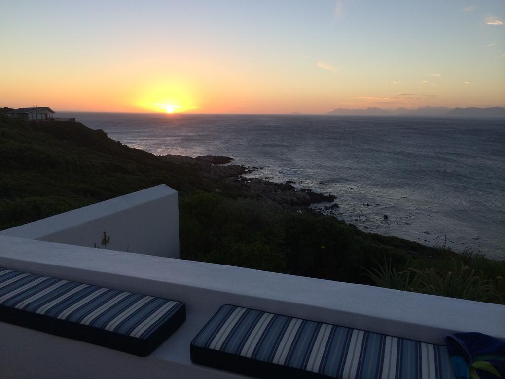 La Petite Baleine Oceanfront Luxury Villa Де Келдерс Екстер'єр фото