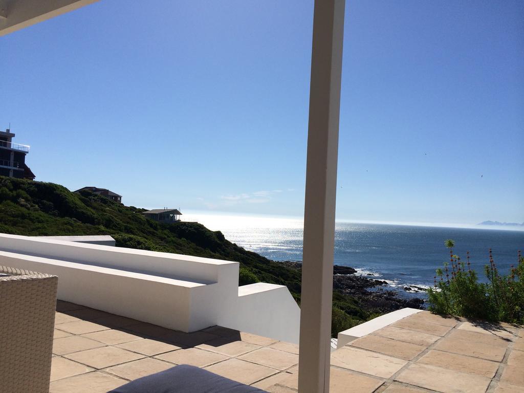 La Petite Baleine Oceanfront Luxury Villa Де Келдерс Екстер'єр фото