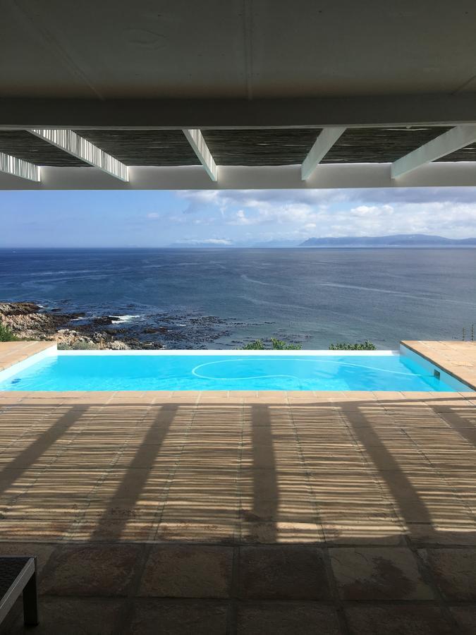 La Petite Baleine Oceanfront Luxury Villa Де Келдерс Екстер'єр фото